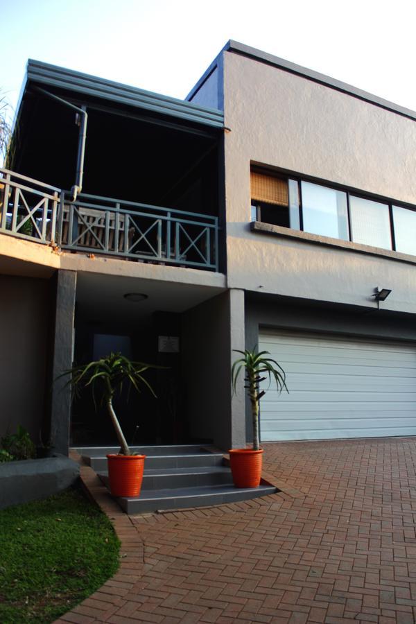 Koru Guesthouse Pretoria-Noord Esterno foto