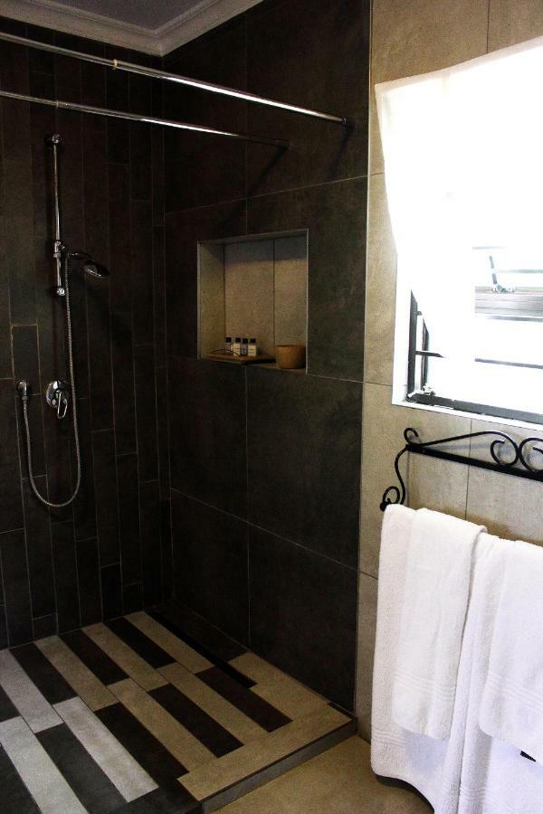 Koru Guesthouse Pretoria-Noord Esterno foto